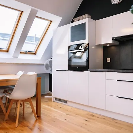 Rentplanet - Swietego Mikolaja Apartamento *